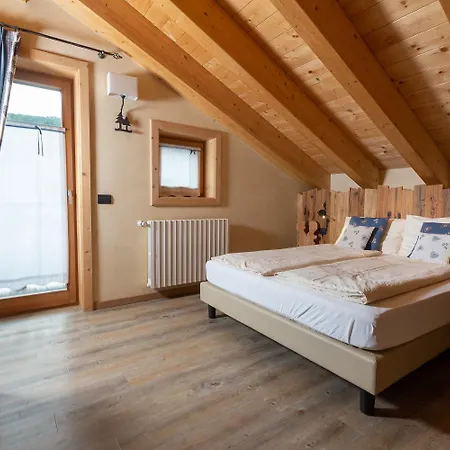 Engadina Apartament *