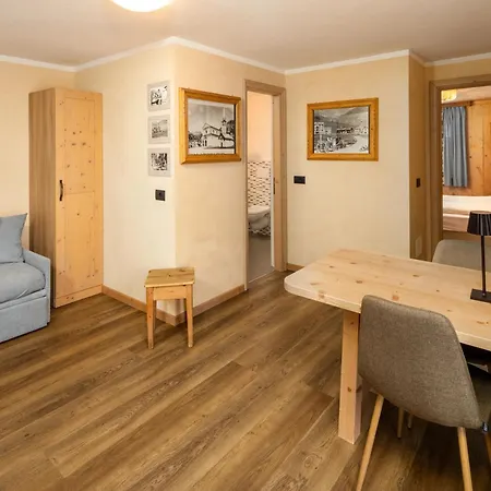 Engadina Apartament *